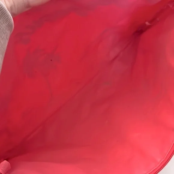 Merle Norman Destination Gorgeous Cosmetic Pouch - Picture 8 of 9